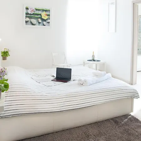 Pigneto Rooms 2*