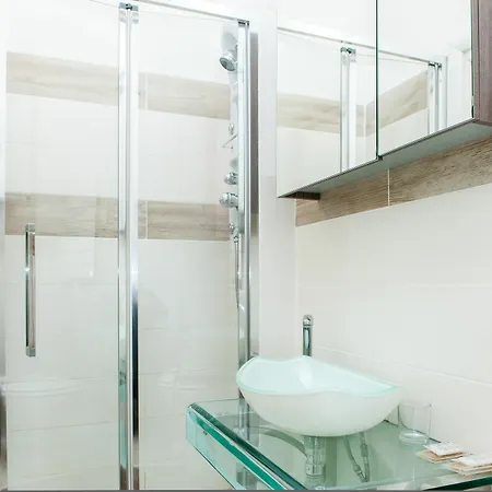Pigneto Rooms 2*