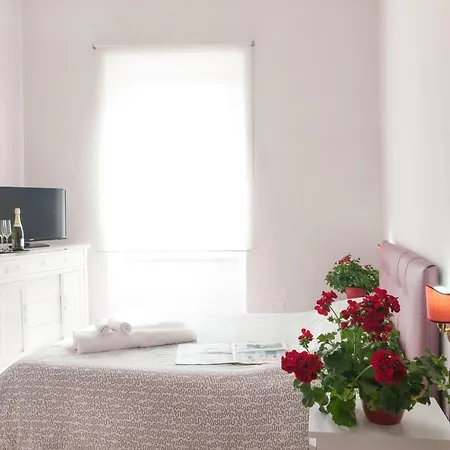 Pigneto Rooms 2*